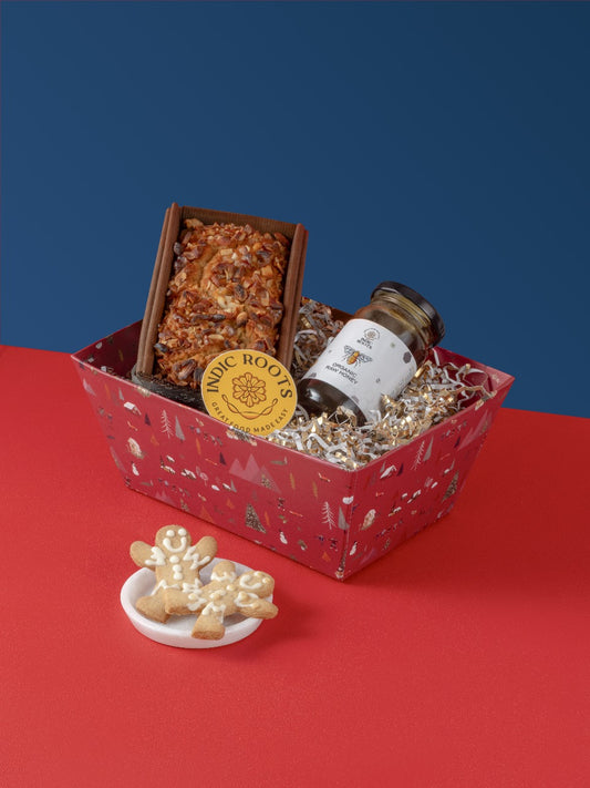 Christmas Hamper | 500gm Whole Wheat Eggless Plum Cake + Organic Raw Honey + Gingerbread Cookies