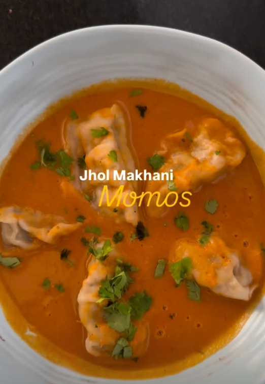 Jhol Makhani Momos
